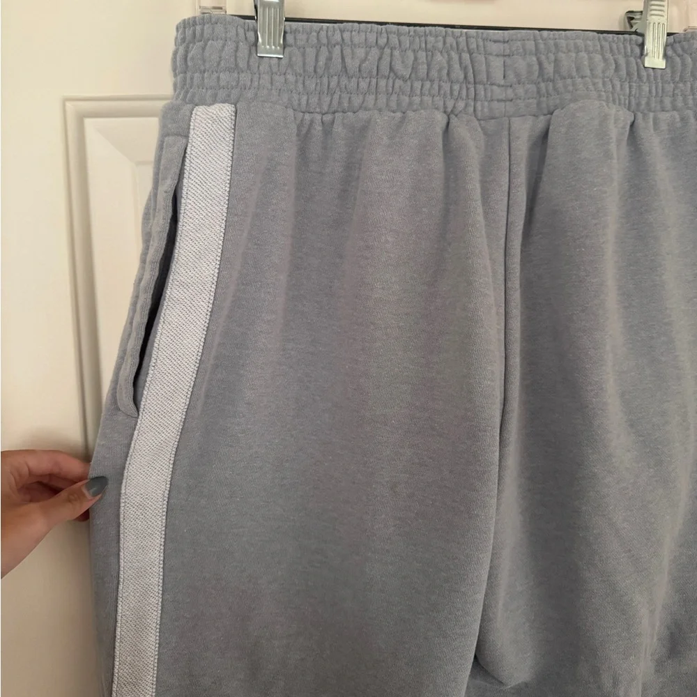 Under Armour Earn Greatness Gray Jogger Sweatpants